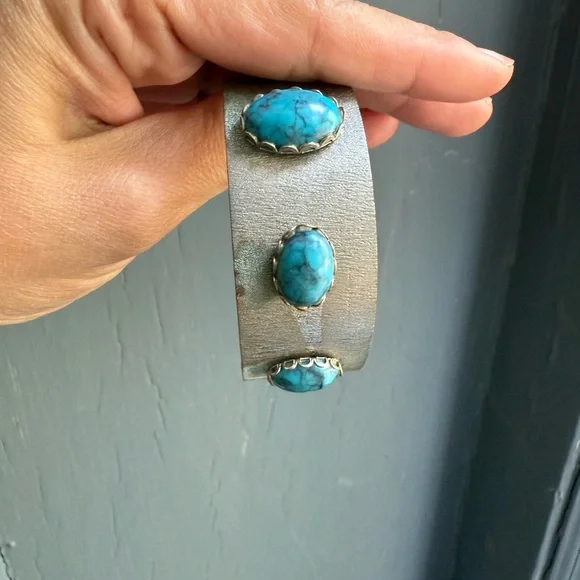 Silver Cuff Bracelet with Turquoise Stones - Picture 6 of 7